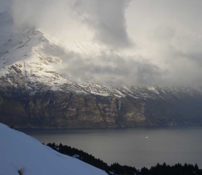 NZ0608.jpg